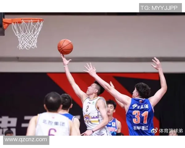 深圳排球队以74分稳居大师赛积分榜首位展现强劲实力